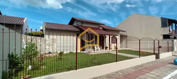 Casa com 3 Quartos à venda, 118m² no Carianos, Florianópolis