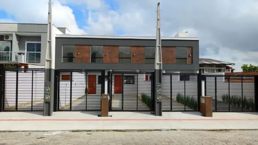 Sobrado com 2 Quartos à venda, 59m² no Itaum, Joinville