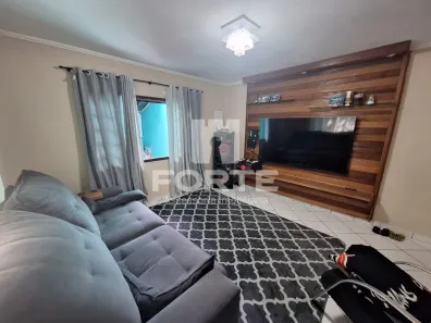 Sobrado com 3 Quartos à venda, 248m² no Cézar de Souza, Mogi das Cruzes