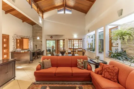 Casa com 6 Quartos à venda, 650m² no Paiao, Guararema