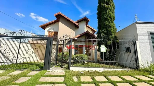 Casa com 3 Quartos para venda ou aluguel, 223m² no Jardim Esplanada, Indaiatuba