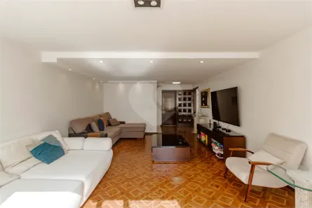 Casa com 3 Quartos à venda, 300m² no Vila Madalena, São Paulo