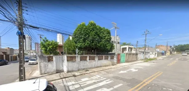 Casa com 3 Quartos à venda, 330m² no Fátima, Fortaleza