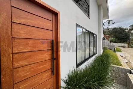 Casa de Condomínio com 4 Quartos à venda, 242m² no Cônego, Nova Friburgo