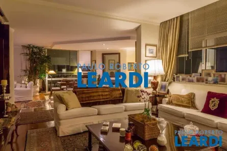 Apartamento com 4 Quartos à venda, 411m² no Real Parque, São Paulo