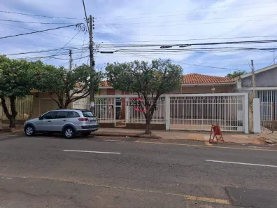 Imóvel Comercial com 3 Quartos para alugar, 240m² no Vila Curti, São José do Rio Preto