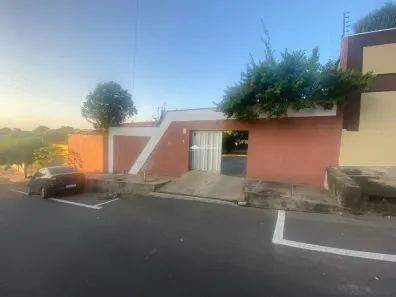 Casa com 4 Quartos à venda, 220m² no Aeroporto, Teresina
