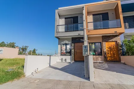 Casa com 2 Quartos à venda, 108m² no Hípica, Porto Alegre