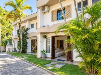 Casa com 2 Quartos à venda, 113m² no Jurerê, Florianópolis