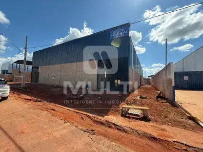 Casa com 1 Quarto para alugar, 1400m² no Loteamento Centro Empresarial Leste III, Uberlândia