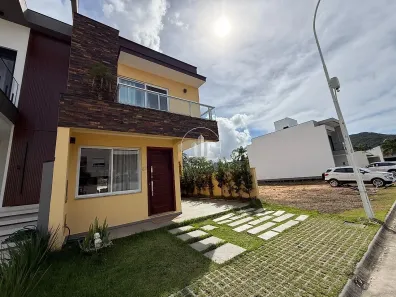 Casa com 3 Quartos à venda, 138m² no Beira Rio, Biguaçu