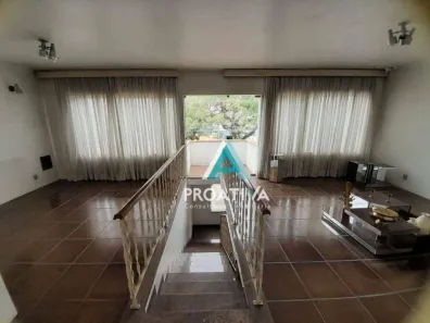 Casa com 3 Quartos à venda, 400m² no Vila Bastos, Santo André