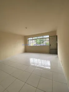 Apartamento com 3 Quartos para alugar, 245m² no Centro, Petrópolis