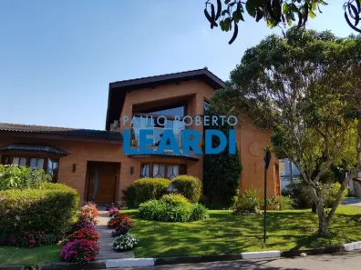 Casa de Condomínio com 4 Quartos para alugar, 1400m² no Arujá 5, Arujá