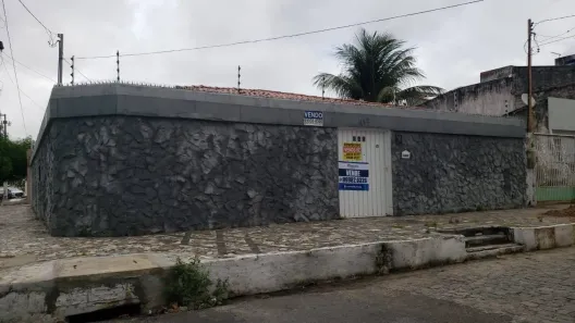 Casa com 3 Quartos à venda, 197m² no Ponto Novo, Aracaju