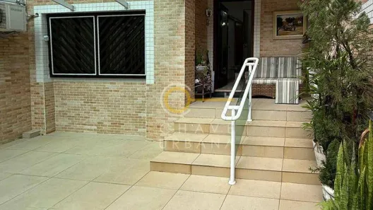 Sobrado com 4 Quartos à venda, 150m² no Gonzaga, Santos