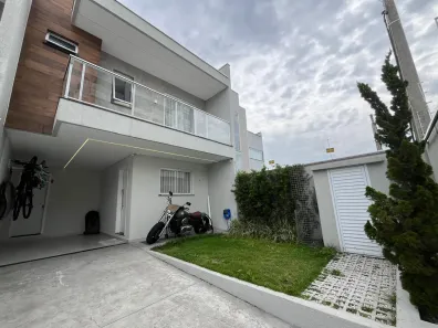 Sobrado com 3 Quartos à venda, 152m² no Dom Bosco, Itajaí