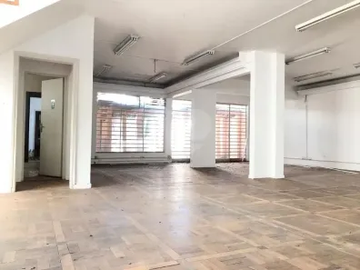 Imóvel Comercial com 6 Quartos para venda ou aluguel, 450m² no Jardim América, São Paulo