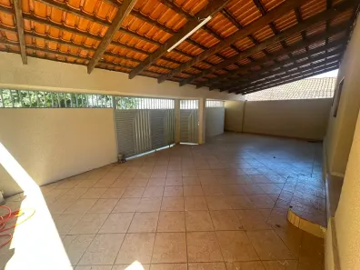 Casa com 3 Quartos à venda, 425m² no Setor Leste Universitário, Goiânia