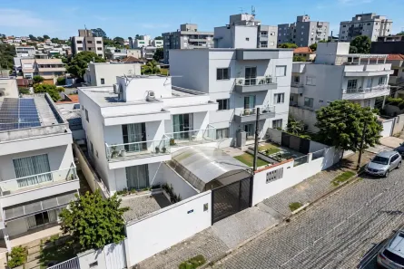 Sobrado com 2 Quartos à venda, 65m² no Rio Pequeno, Camboriú