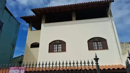 Casa com 4 Quartos à venda, 176m² no Miramar, Macaé