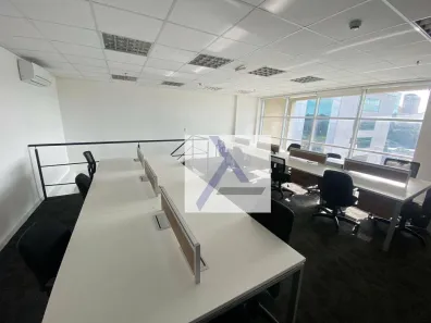 Sala Comercial para venda ou aluguel, 200m² no Chácara Santo Antônio (Zona Sul), São Paulo