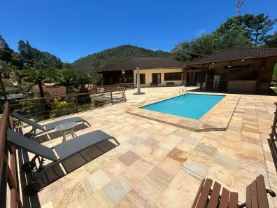 Casa com 5 Quartos à venda, 800m² no Green Valleiy, Teresópolis