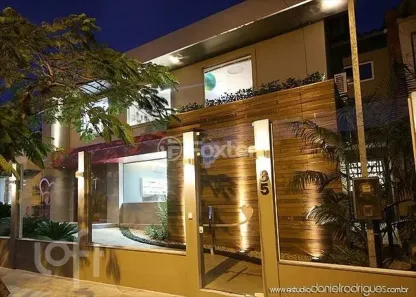 Sobrado com 5 Quartos à venda, 360m² no Três Figueiras, Porto Alegre