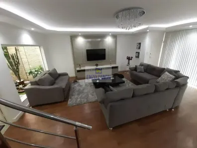 Sobrado com 4 Quartos para venda ou aluguel, 250m² no Vila Euclides, São Bernardo do Campo