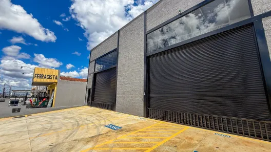 Galpão/Depósito/Armazém para alugar, 428m² no Residencial Barravento, Goiânia