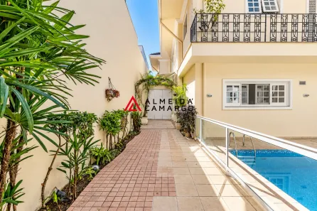Casa com 4 Quartos à venda, 292m² no Jardim Luzitânia, São Paulo