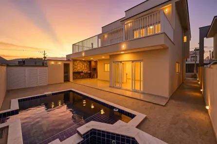 Casa de Condomínio com 4 Quartos à venda, 255m² no Barrio Flórida, Peruíbe