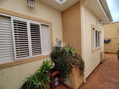 Casa com 3 Quartos à venda, 139m² no Conjunto José Barbosa, Uberaba