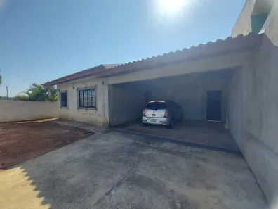 Casa com 3 Quartos à venda, 168m² no Uvaranas, Ponta Grossa