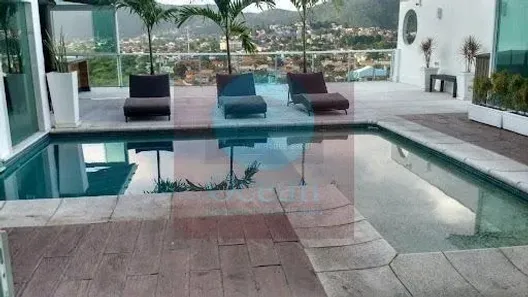 Casa com 5 Quartos à venda, 230m² no Camboinhas, Niterói