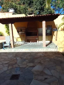 Casa com 3 Quartos para alugar, 360m² no Esplanada, Belo Horizonte