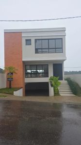 Casa de Condomínio com 3 Quartos à venda, 290m² no Santa Cândida, Curitiba