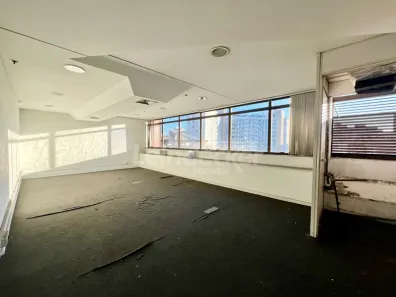 Sala Comercial para alugar, 110m² no Floresta, Porto Alegre