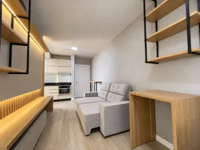 Apartamento com 2 Quartos para alugar, 55m² no Pinheirinho, Chapecó