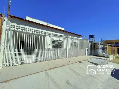 Casa com 3 Quartos à venda, 180m² no Recanto das Emas, Brasília