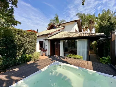 Casa com 3 Quartos à venda, 192m² no Campeche, Florianópolis