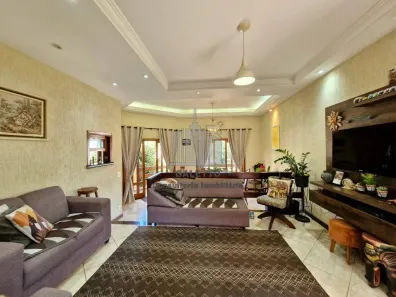 Casa com 3 Quartos à venda, 308m² no Vila Marieta, Campinas