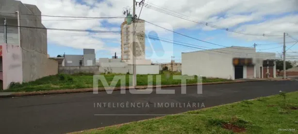 Lote/Terreno com 1 Quarto à venda, 250m² no Aclimação, Uberlândia