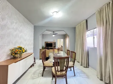 Casa com 3 Quartos à venda, 170m² no Jardim Guanabara II, Goiânia