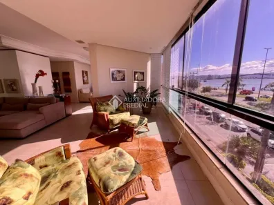 Apartamento com 4 Quartos para alugar, 290m² no Centro, Florianópolis