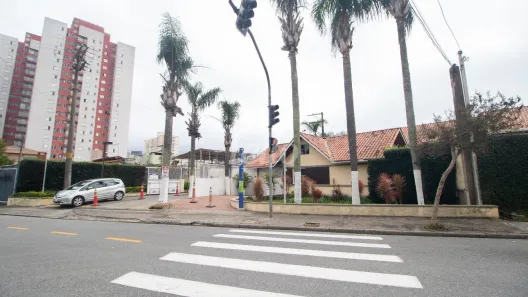 Casa de Condomínio com 2 Quartos para alugar, 70m² no Vila Homero Thon, Santo André