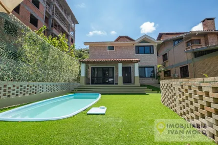 Casa com 3 Quartos à venda, 195m² no Ponta das Canas, Florianópolis