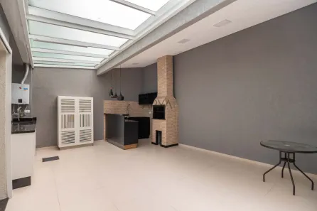 Casa de Condomínio com 3 Quartos à venda, 169m² no Pinheirinho, Curitiba