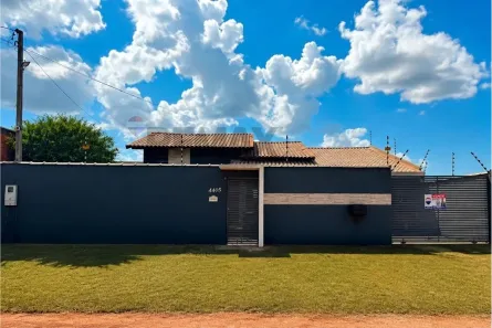 Casa com 2 Quartos à venda, 141m² no Embratel, Cacoal