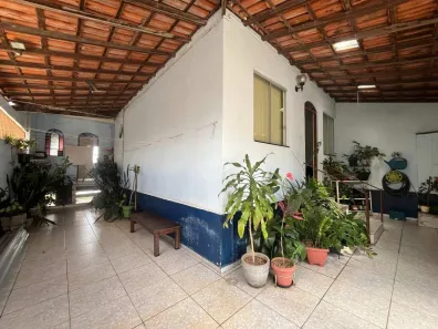 Casa com 4 Quartos à venda, 117m² no Teixeira Dias (Barreiro), Belo Horizonte